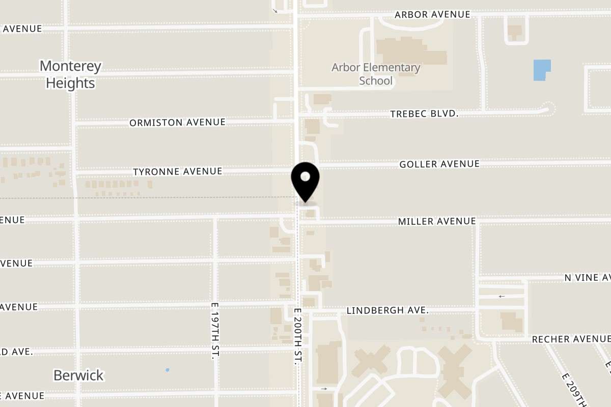 Map showing the location of Dale's Deli on 627 E 200th St in Euclid